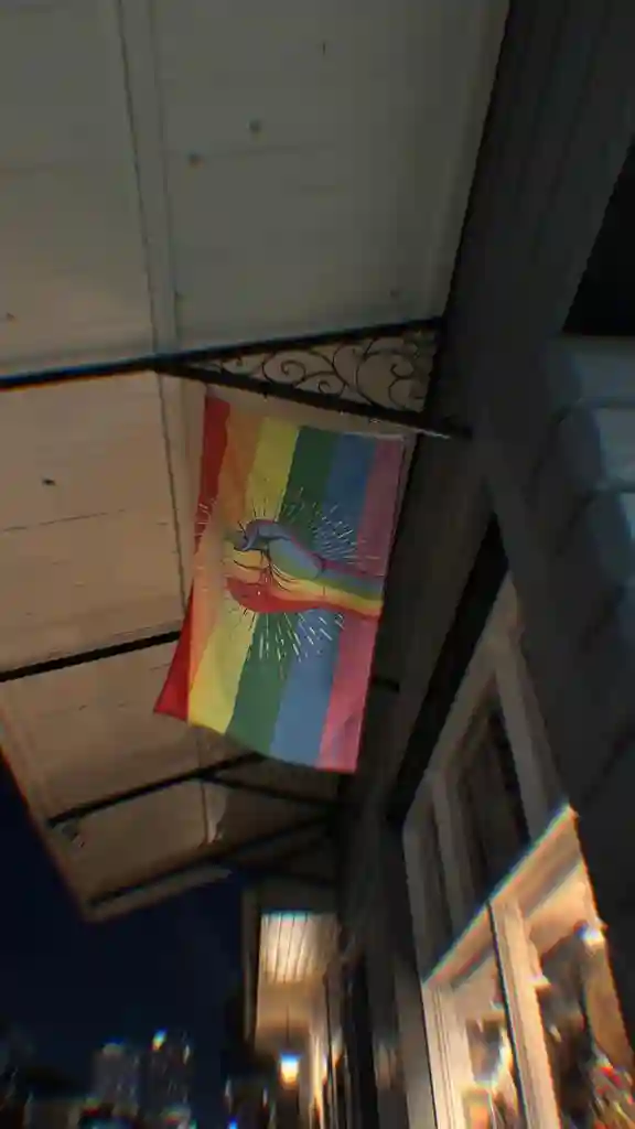 Friendly, considerate roommate!