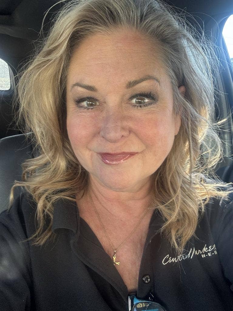 ISO large bedroom private bath