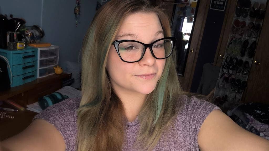 Student w/ Stable Job Seeking Home