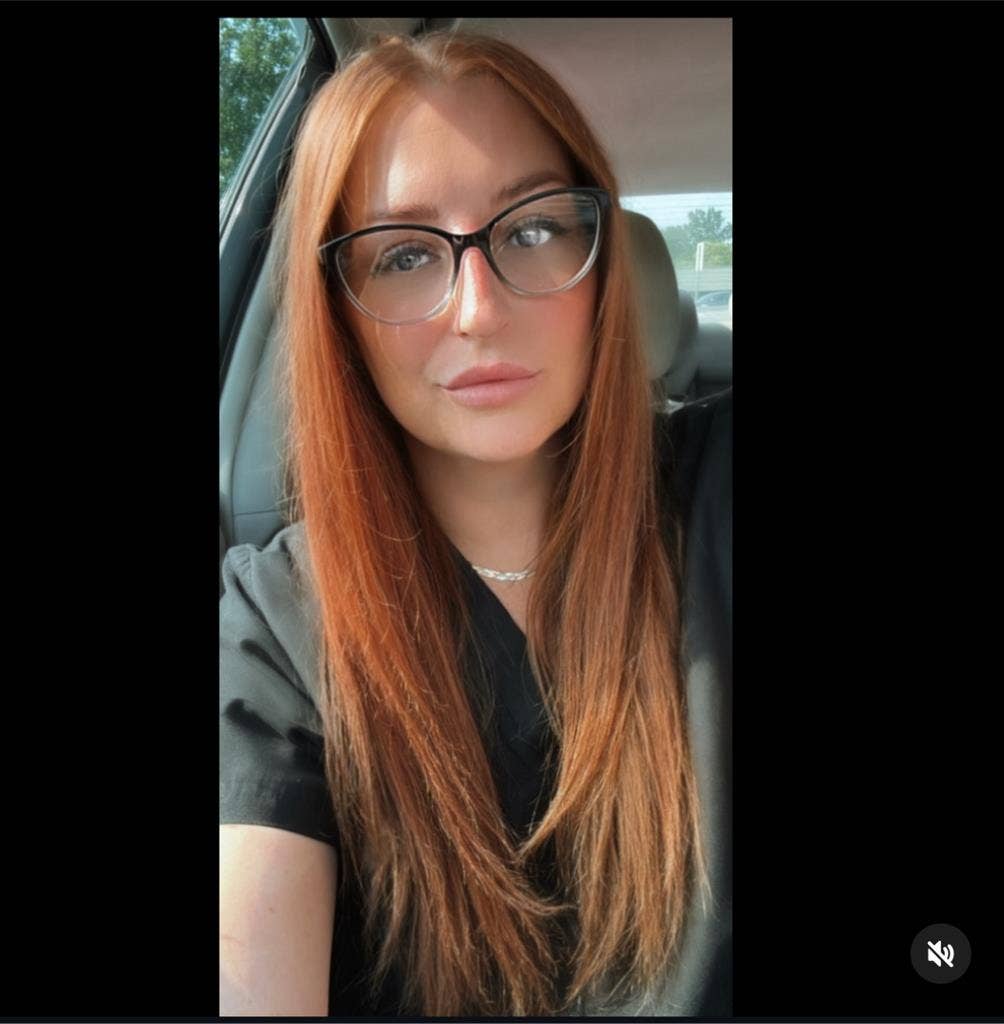 Quiet Working Student Seeks Room