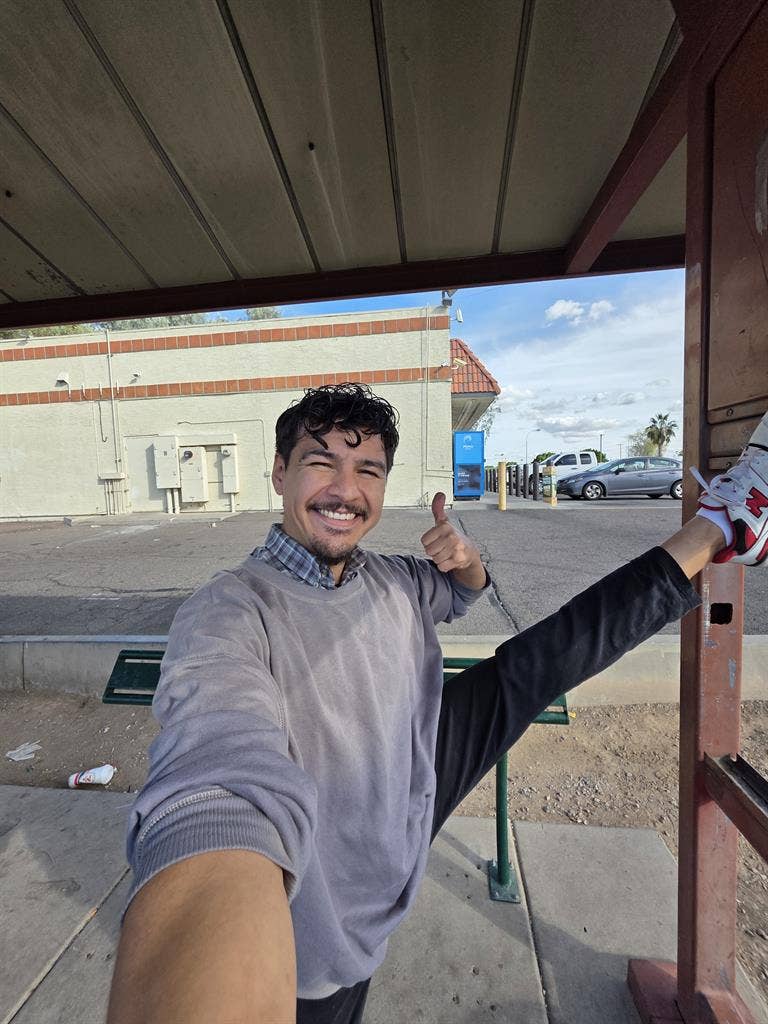 Yoga Instructor Looking for a Room