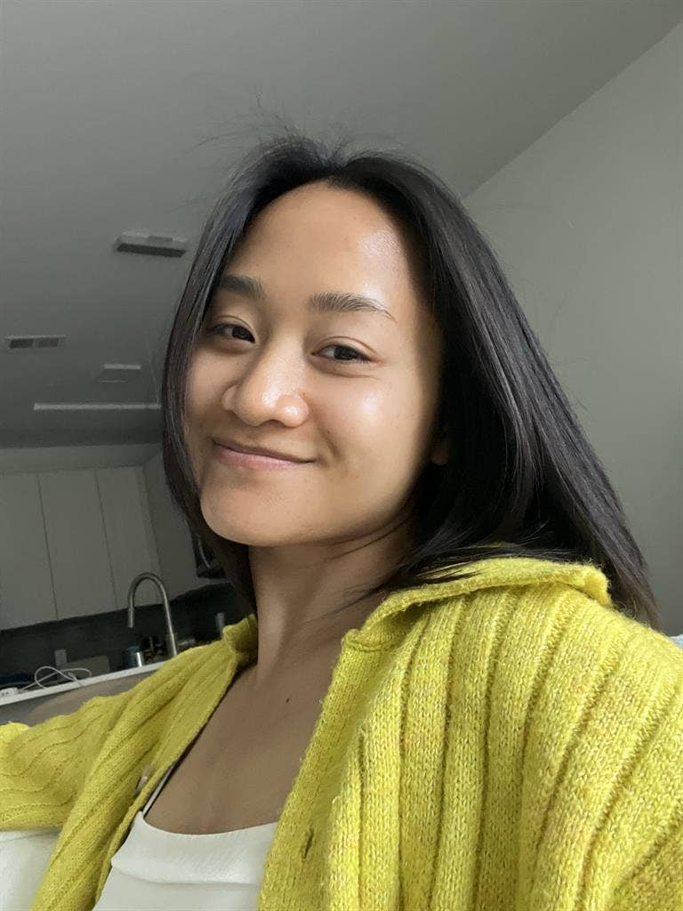 Looking for a roommate by April