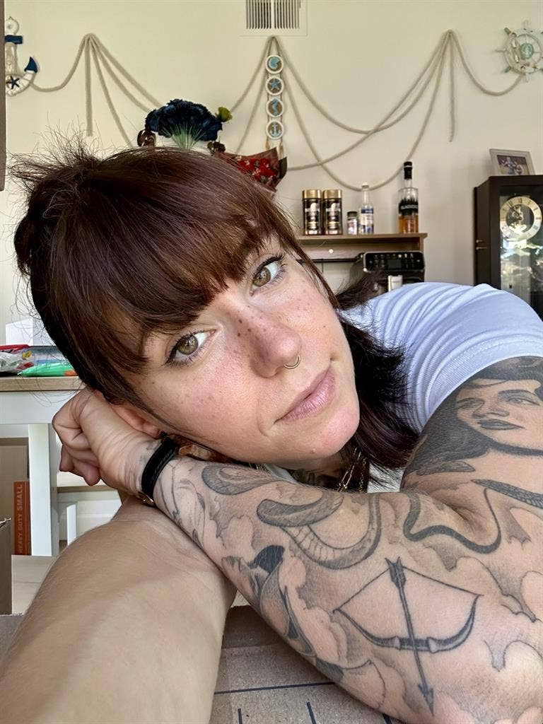 F32 w/2 dogs - looking for room