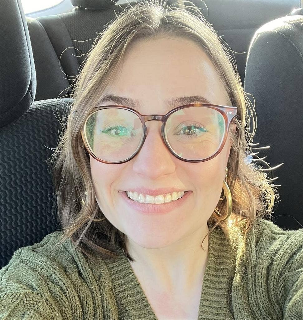 Looking for female roommate!