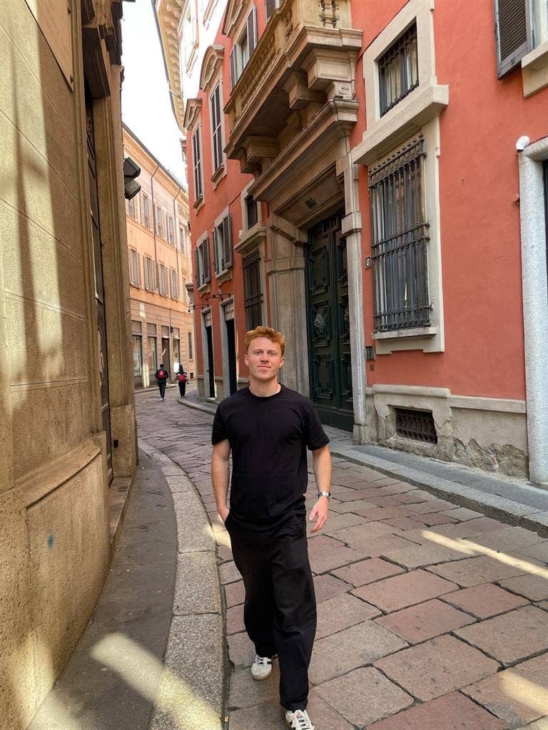 Looking for a place in Melbourne!