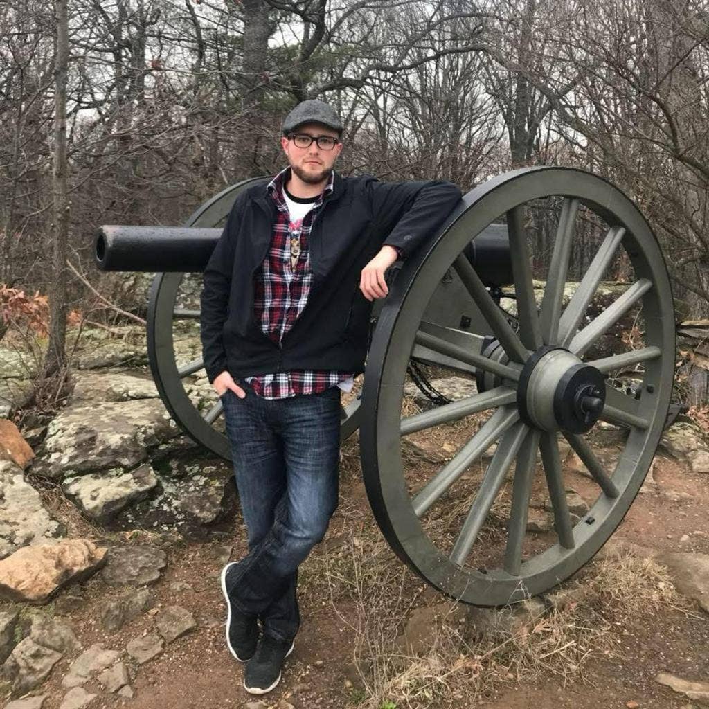 33M Grad Student Seeking Room 9/1