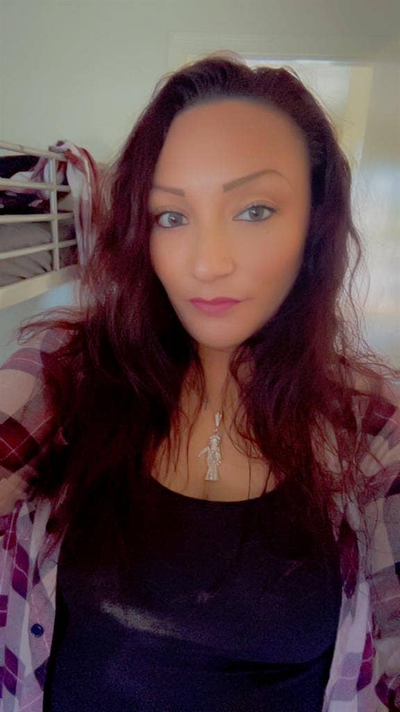 Whoever accepts mom with 4kids