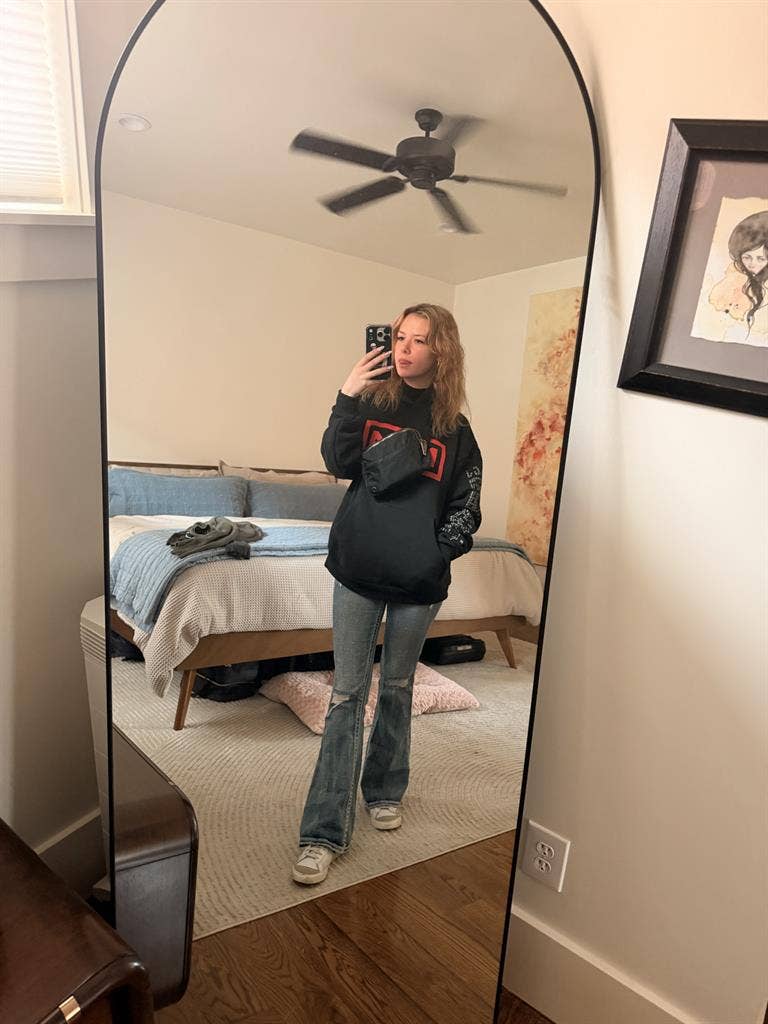 Guys I need roommate