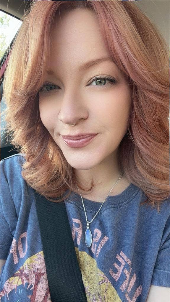 Female seeking private room/bathrm
