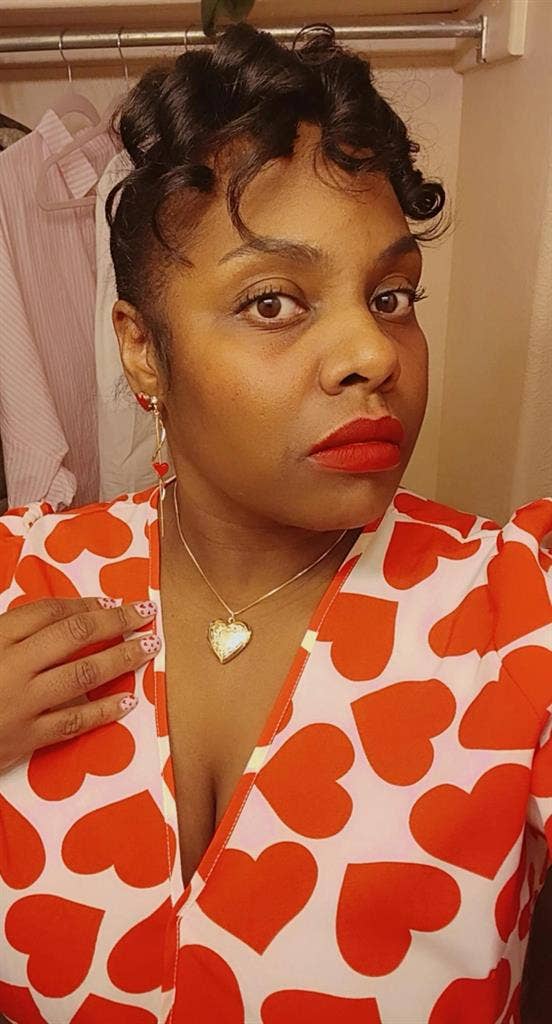 Single ADULT female w/o kids