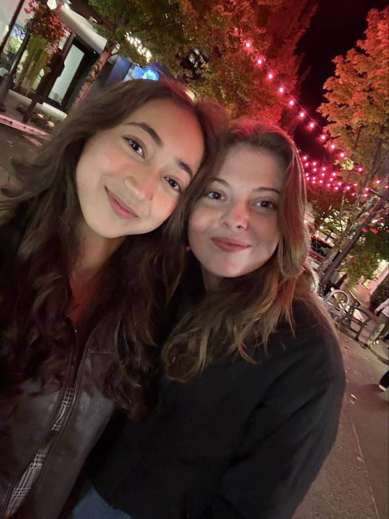 18 y/o Female Looking for roommate