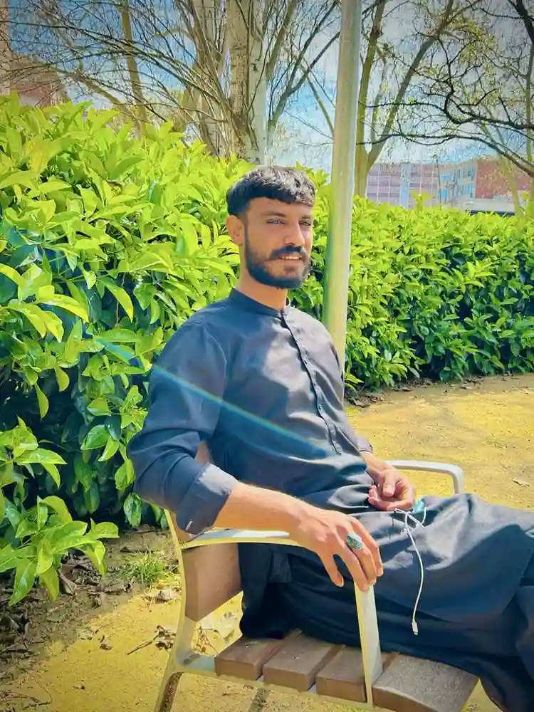 I am zoii 30 years old