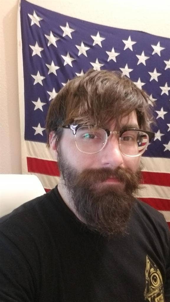 33/yr M looking for room
