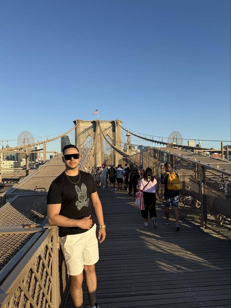Looking in Astoria