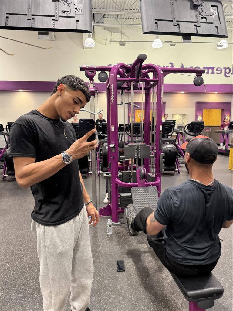 2BR Apartment nedeed