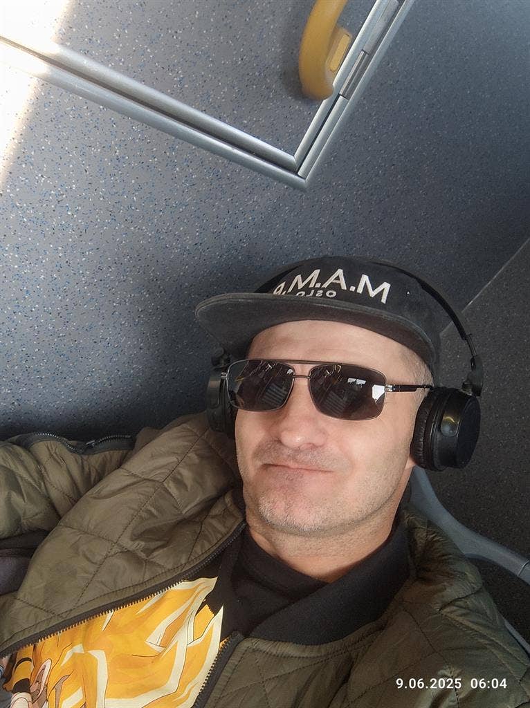 PILNIE SZUKAM CZEGOŚ DO WYN.NA 1M1E