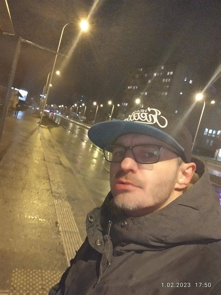 PILNIE SZUKAM CZEGOŚ DO WYN.NA 1M1E