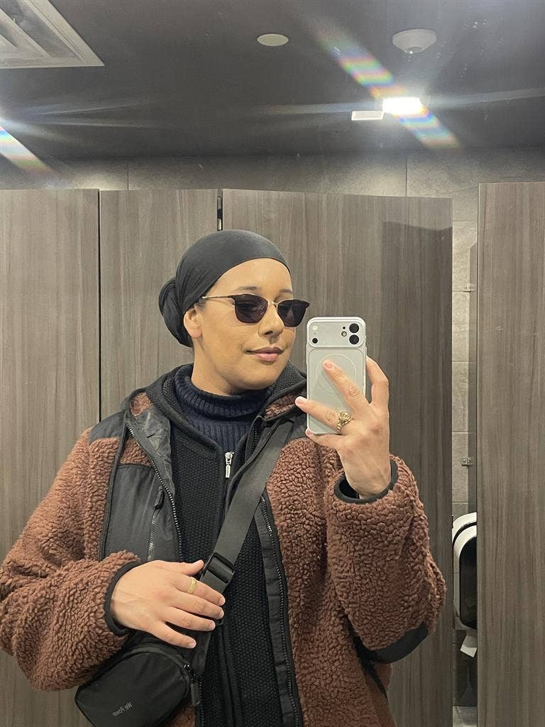Looking for an apartment to share