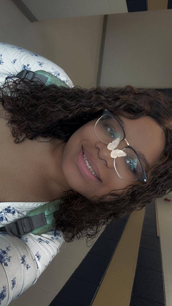 Hello! My name is Alivia