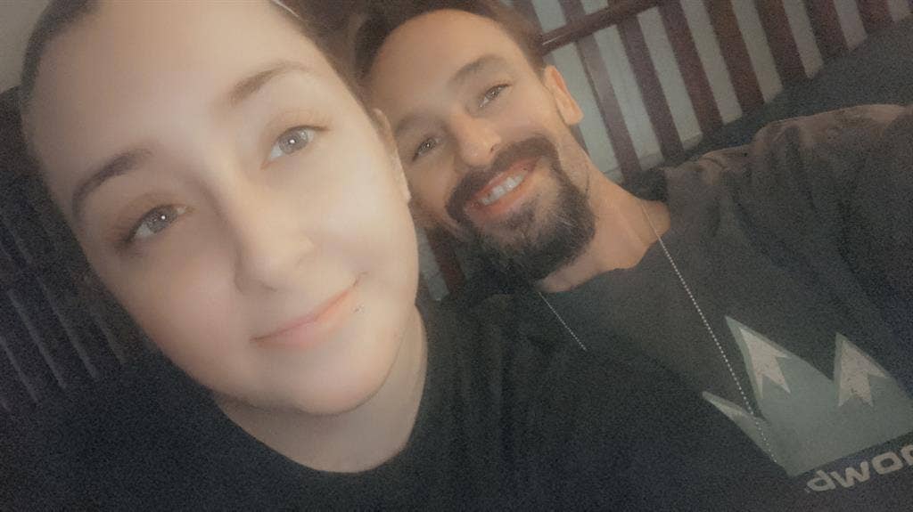 Couple looking for a roommate