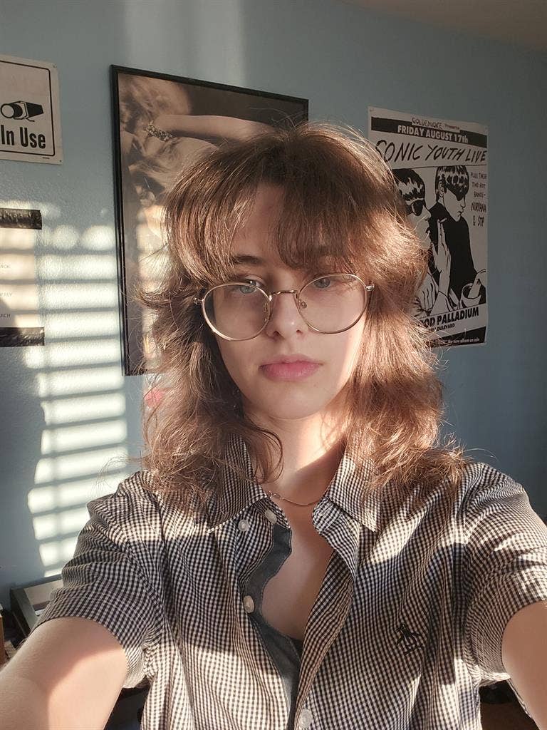 Hello my name is Alexis! She/her