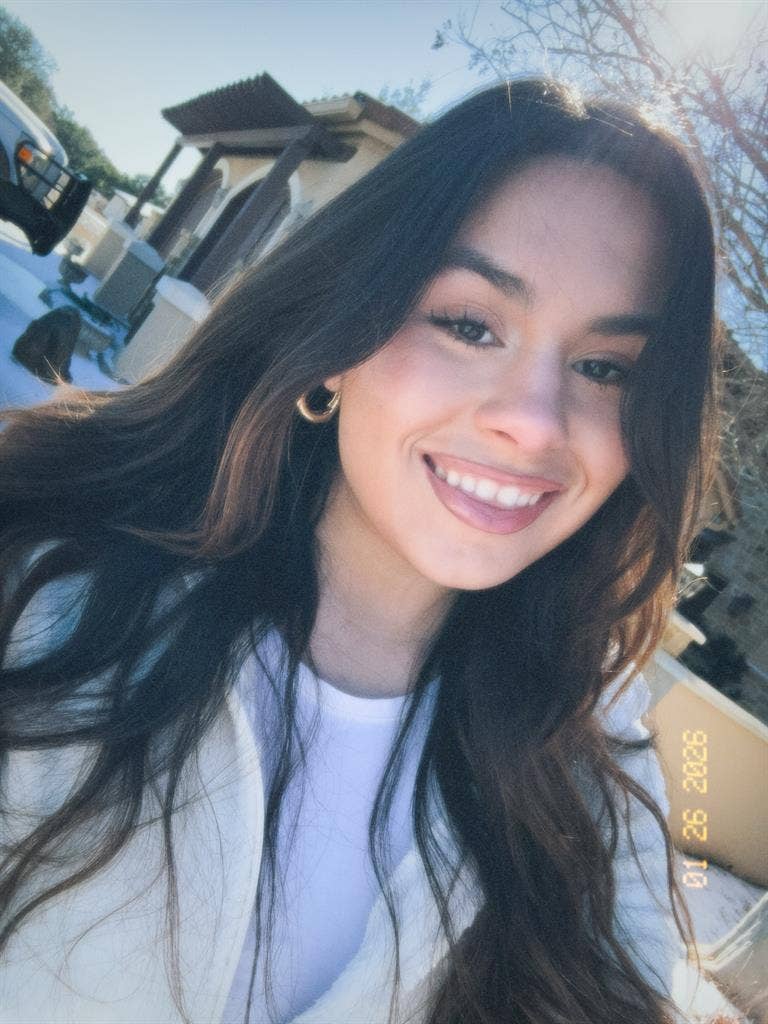 GIA Student Looking for Roomate
