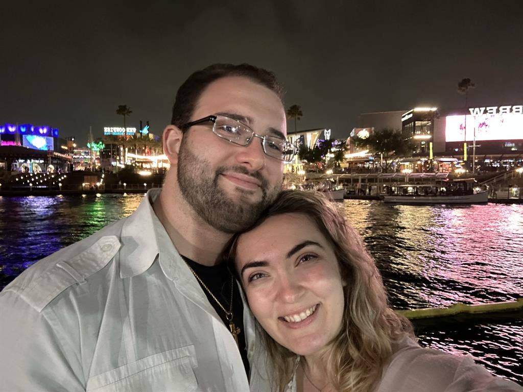 FT working couple relocating