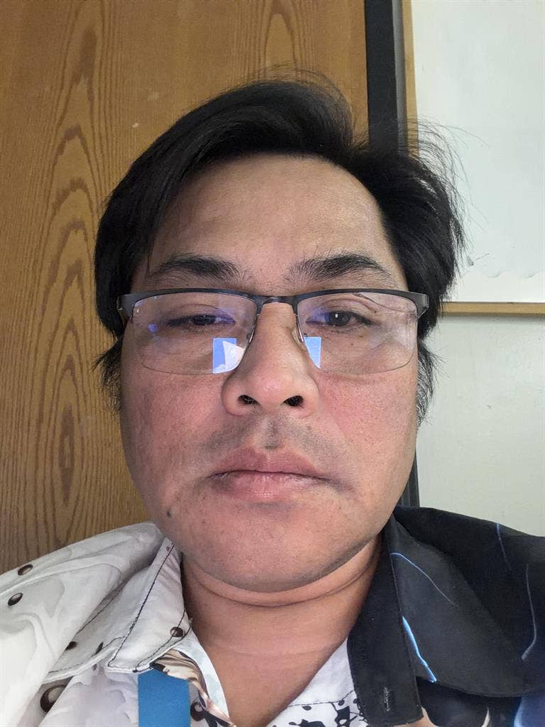Teacher, 50, seeking room/roommate
