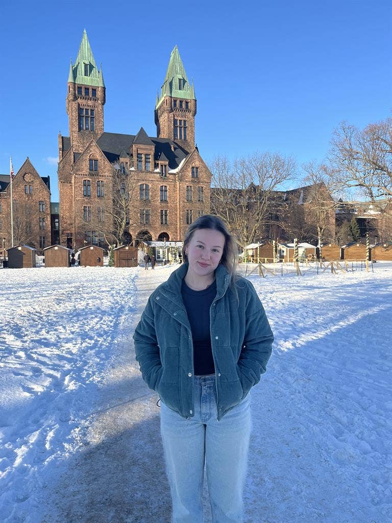 Looking for a roommate Buffalo NY