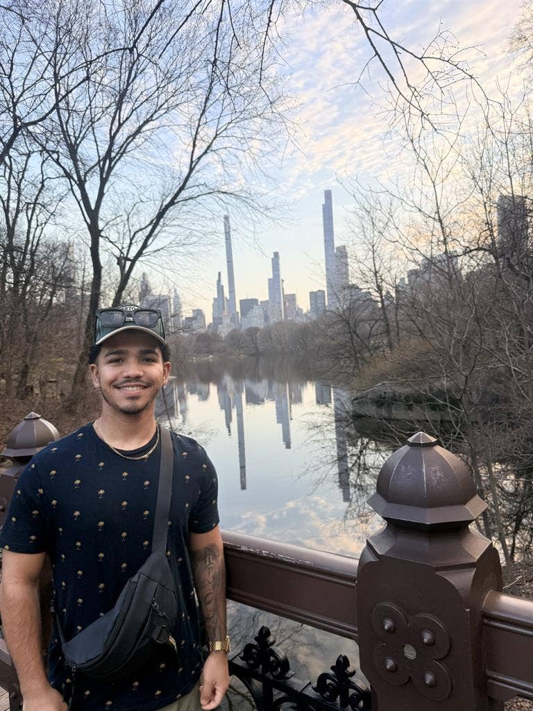 Looking for roommate