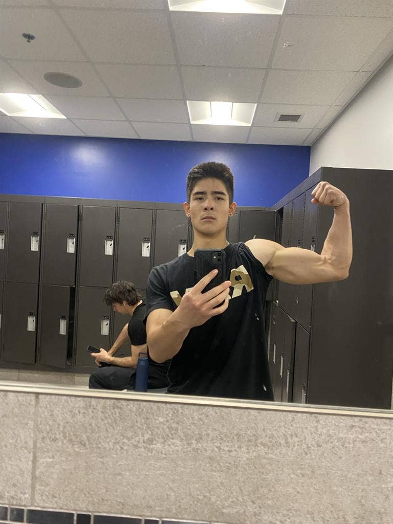 19yr male looking for private space