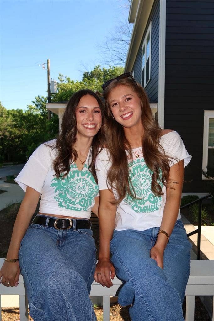 ISO a roommate starting in July!