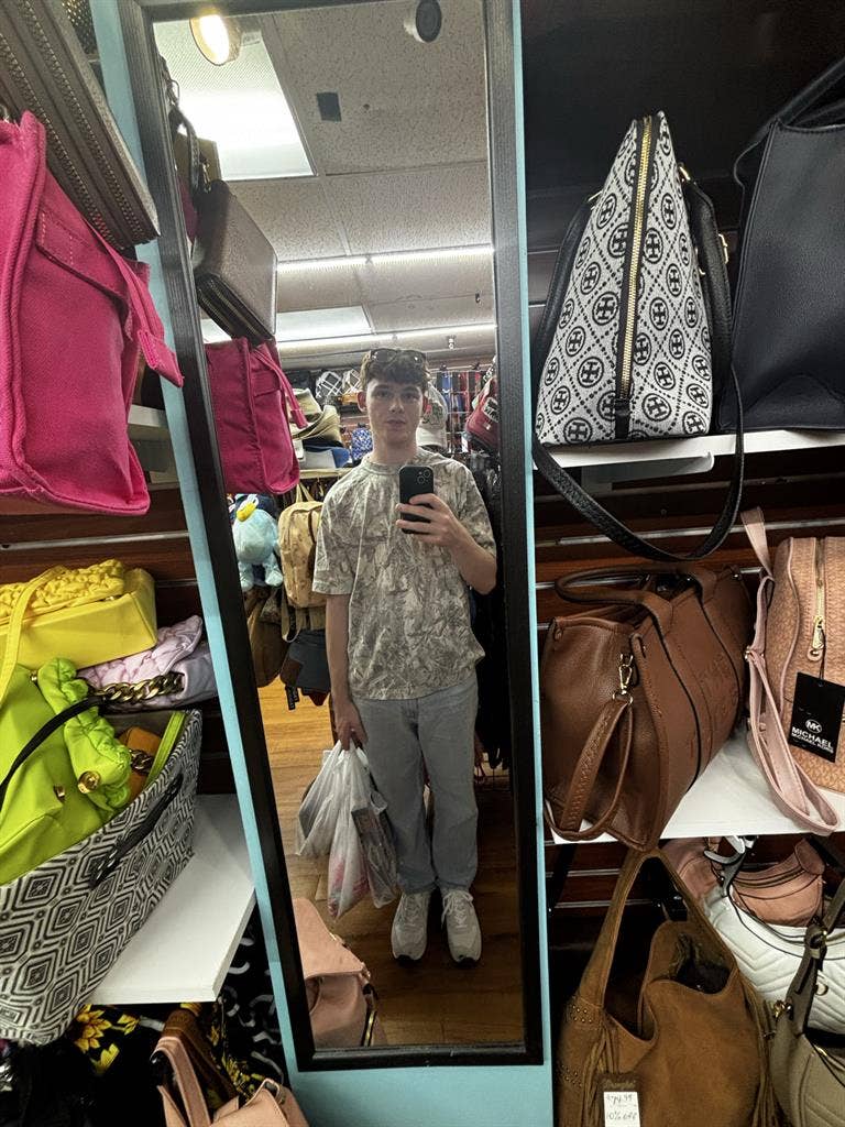 College student looking for a room