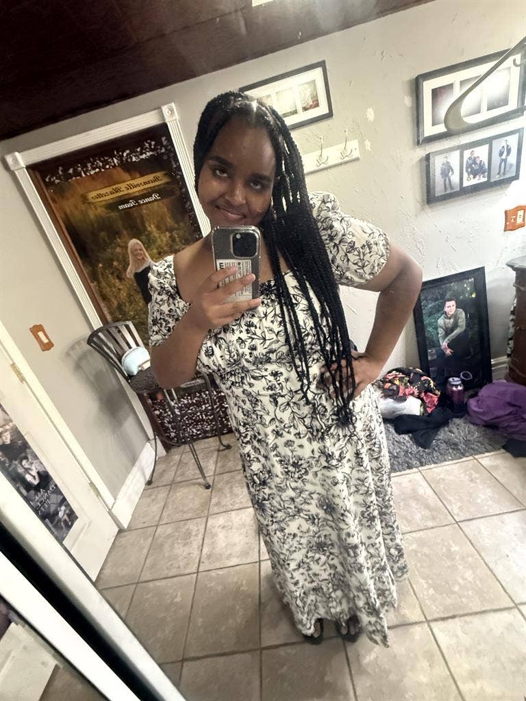 Looking for room and a roommate