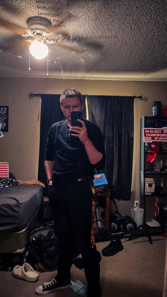 Looking for roommate