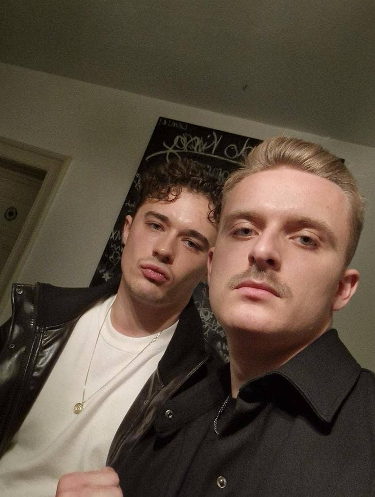 Looking for room and roommates