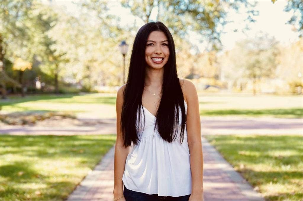 i am looking for a roommate!