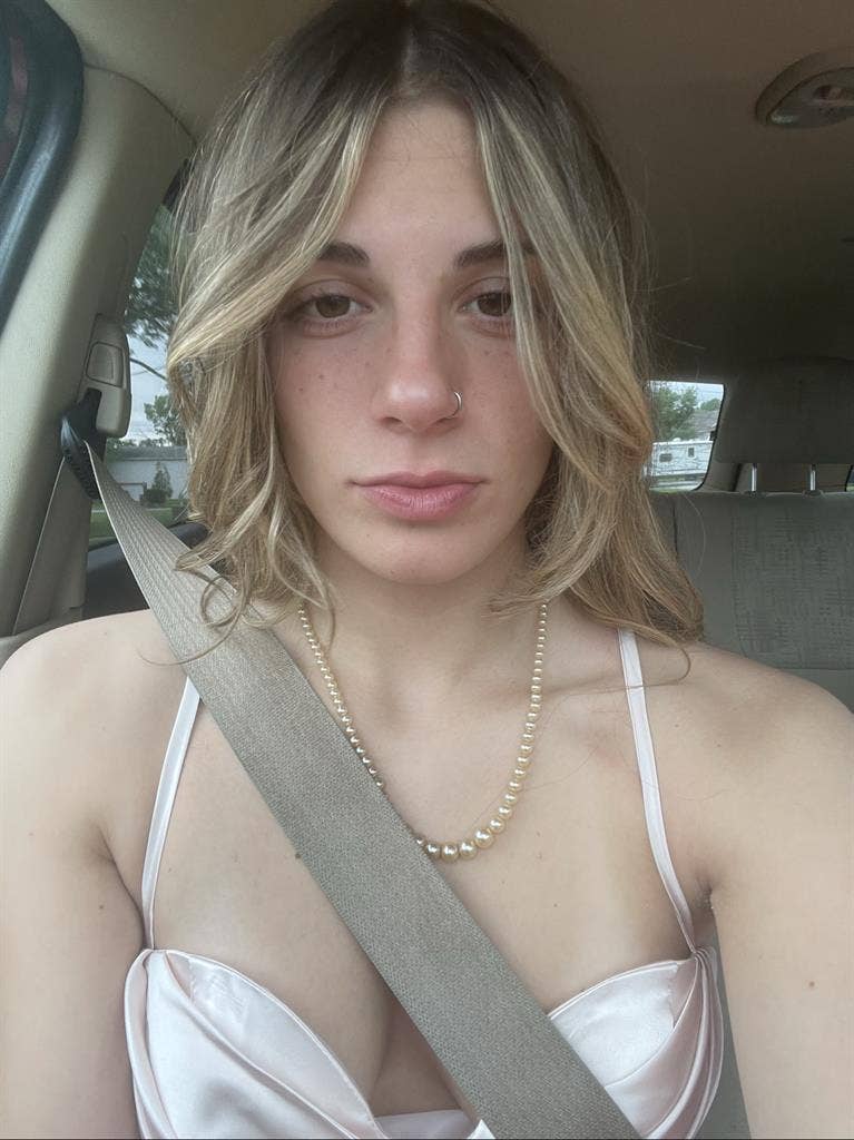 Female roomate please