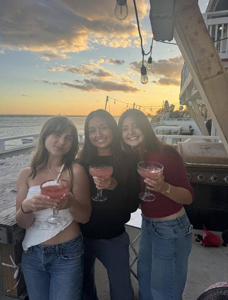Housing/roommates near beach in SD