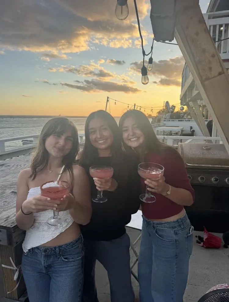 Housing/roommates near beach in SD