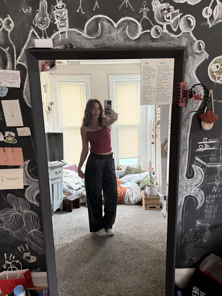 I am looking for a roommate/room