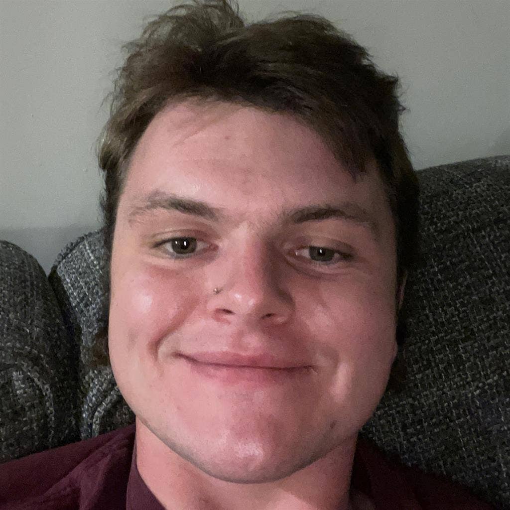 Seeking a room to rent in Edgewater