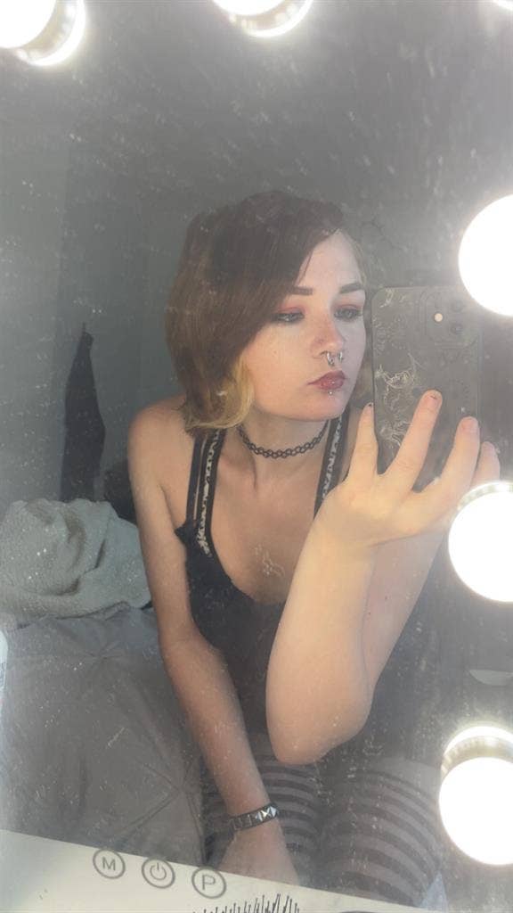 19 yr old punk looking for a roomie