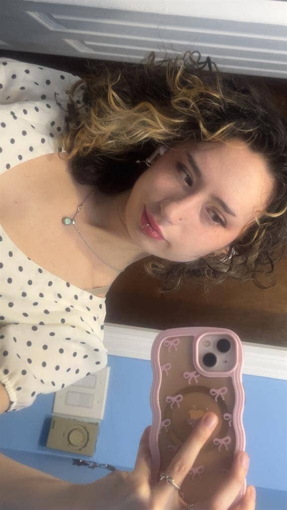 20 y/o female roommate!