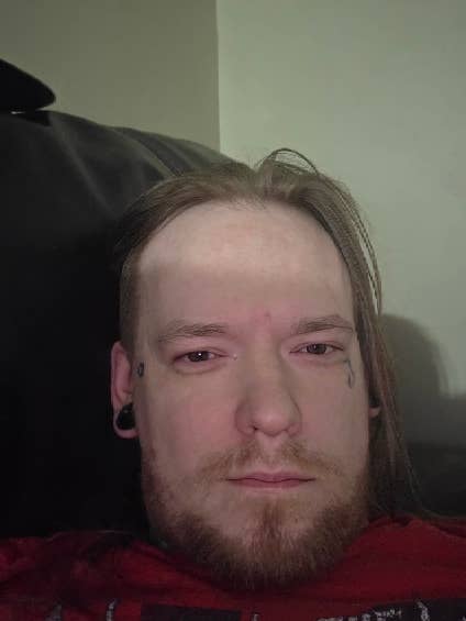 Looking for roomate