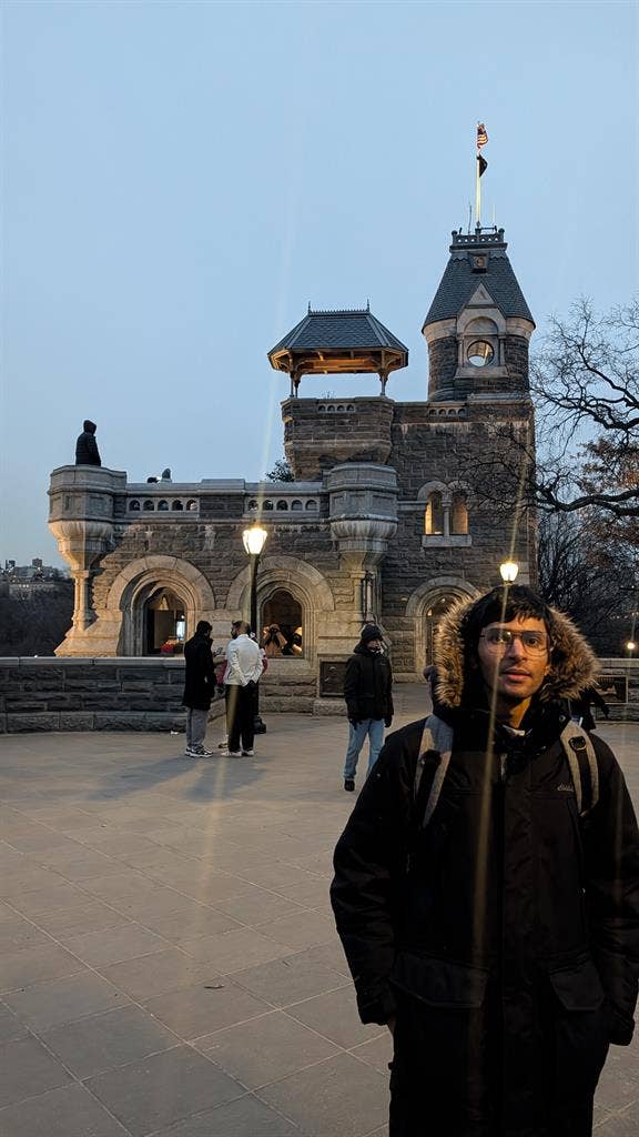G4 student Seeking Room Under $1200
