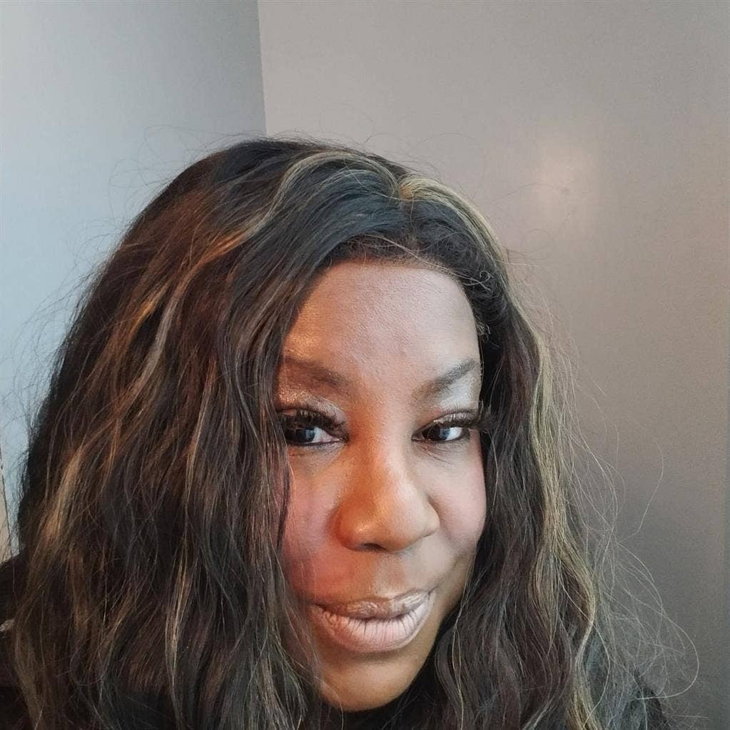 I'm looking for a roommate that is