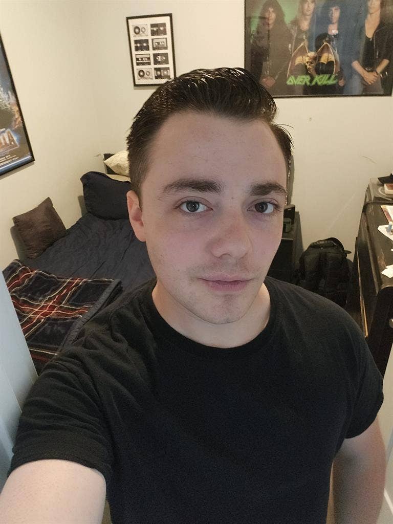 I'm male, 28, looking for room