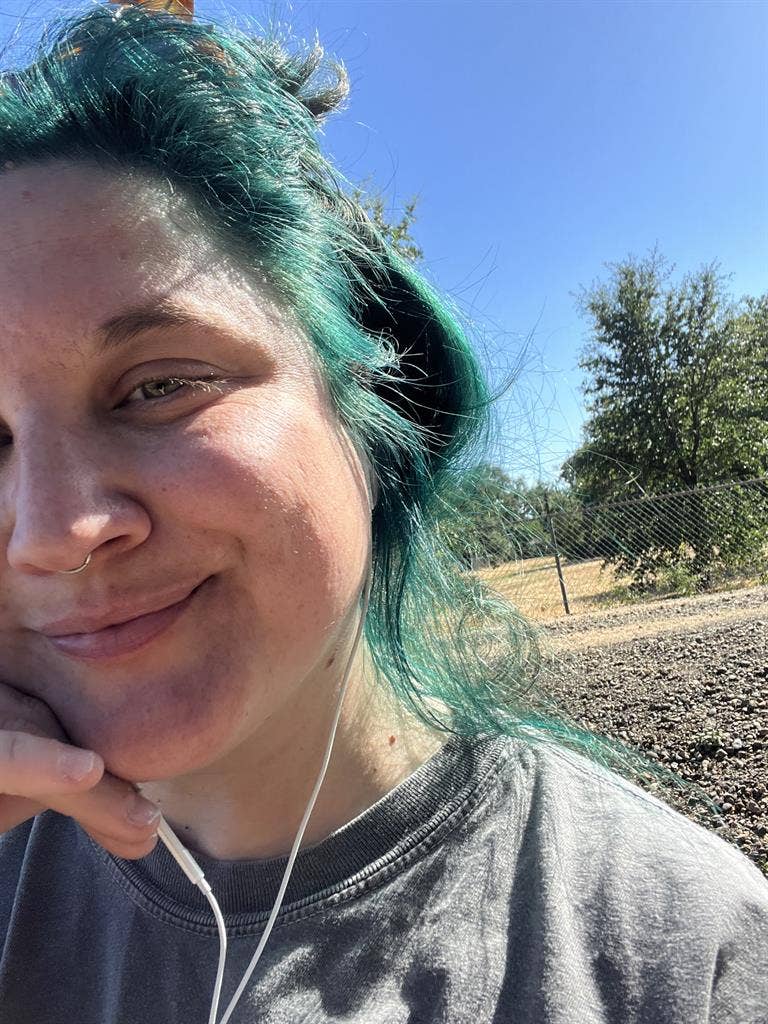 Looking for Roomie/Room!