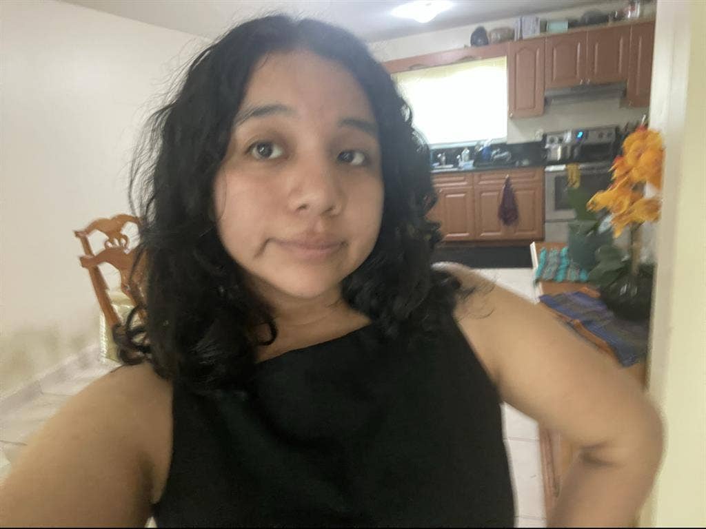 Looking for roommate and apartment